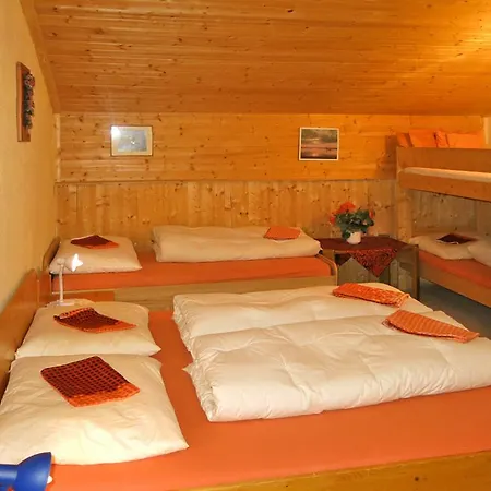 Haus Bergkristall 360w Semesterbostad Plangeross